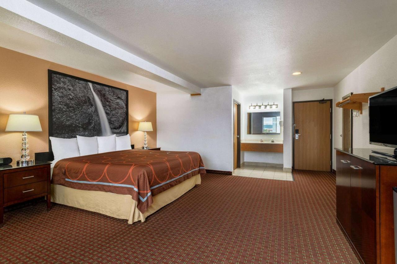 Super 8 By Wyndham The Dalles Or Екстериор снимка