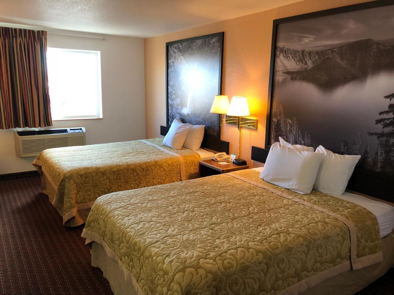 Super 8 By Wyndham The Dalles Or Екстериор снимка