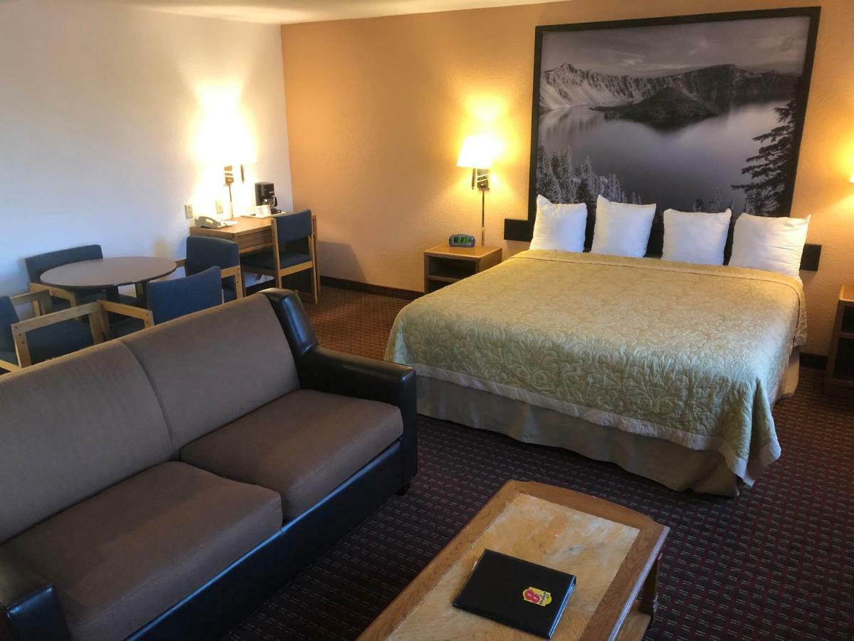 Super 8 By Wyndham The Dalles Or Екстериор снимка